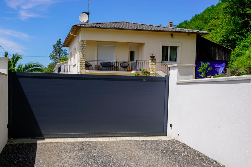 portail aluminium moderne maison